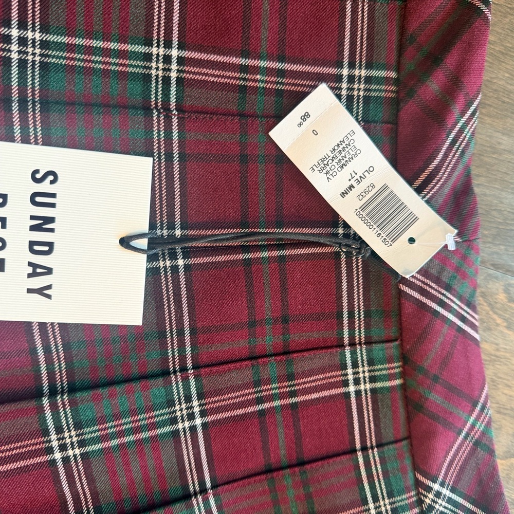 NWT Aritzia Oliver mini Sunday Best Plaid Skirt